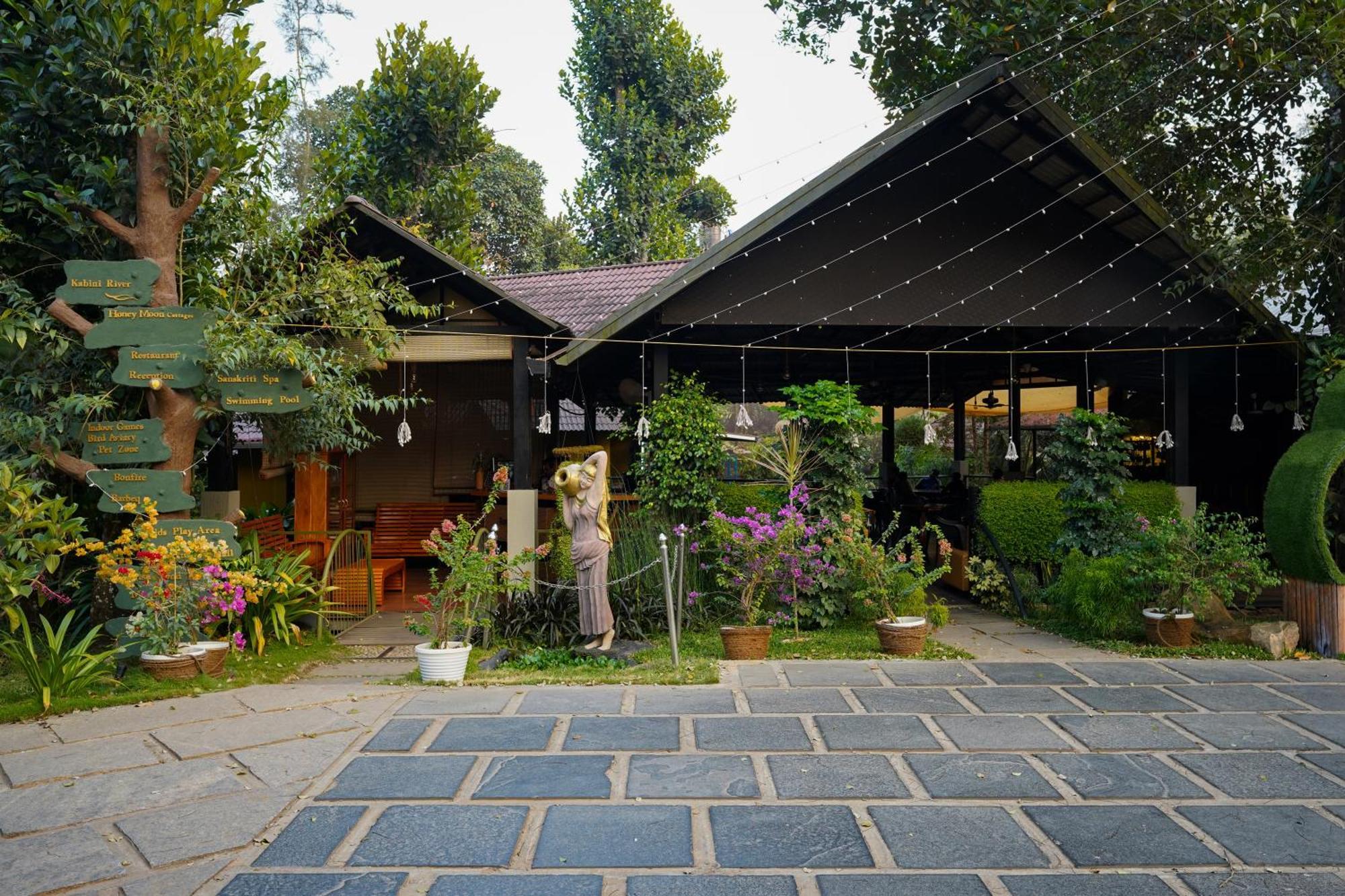 Kuruva Island Resort And Spa - By Kabini Breeze, Wayanad มานันทาวดี ภายนอก รูปภาพ